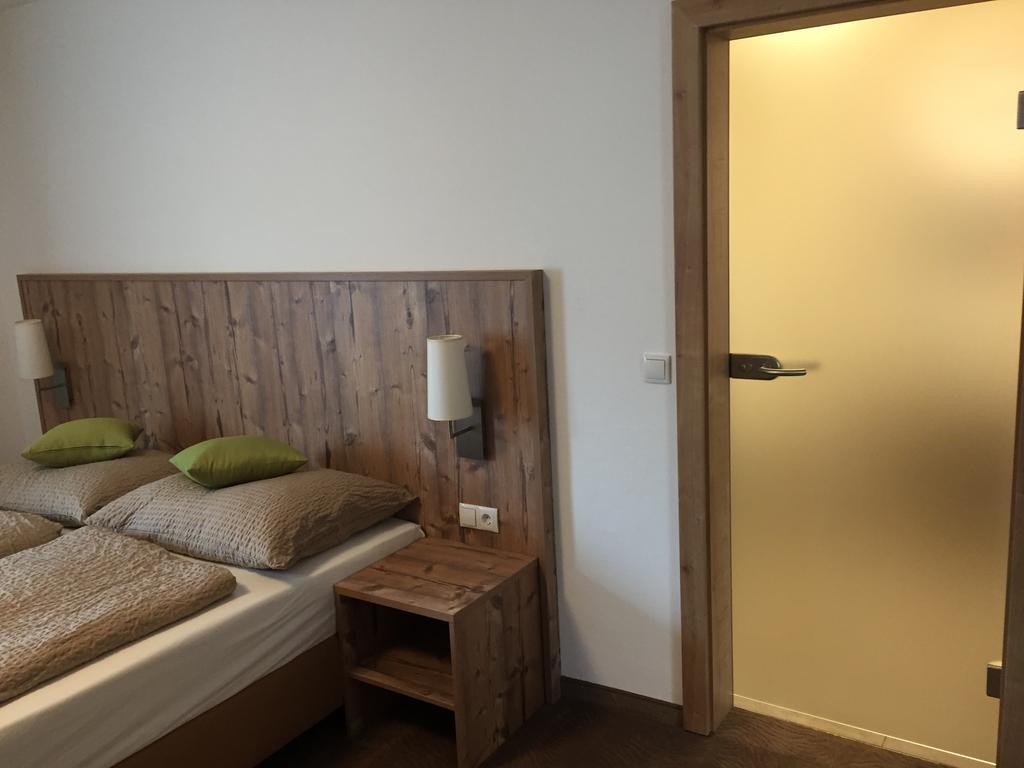 Pension David Hotel Puch bei Hallein Luaran gambar